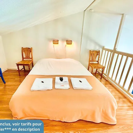 Vue Et Piscine, Avec Balcon - 1 Min De La *