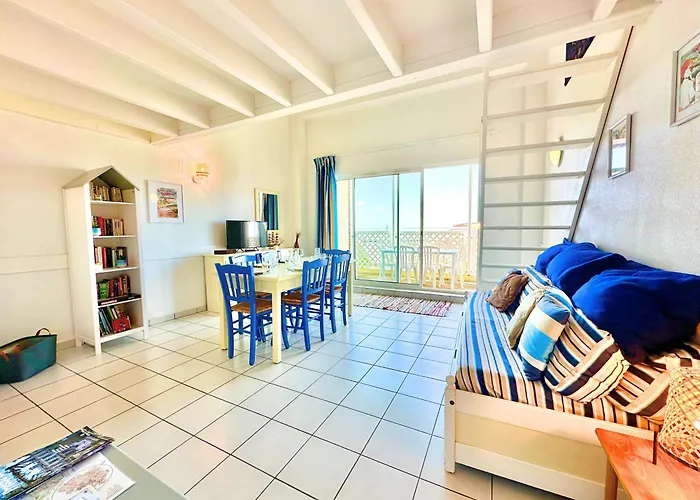 Vue Et Piscine, Avec Balcon - 1 Min De La * Fouras