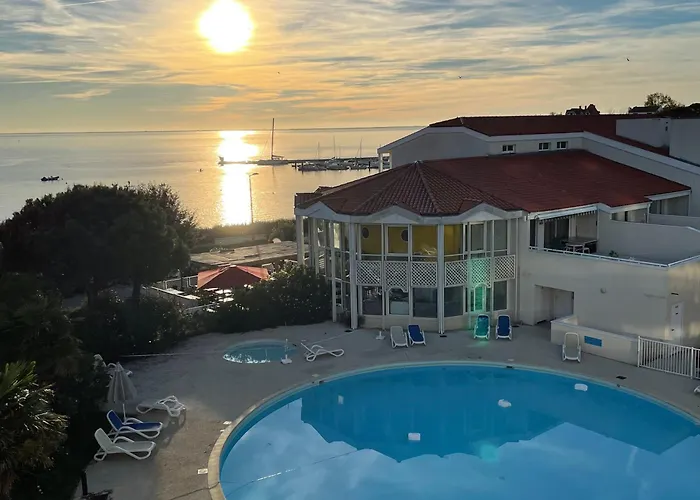 Vue Et Piscine, Avec Balcon - 1 Min De La Apartamento *