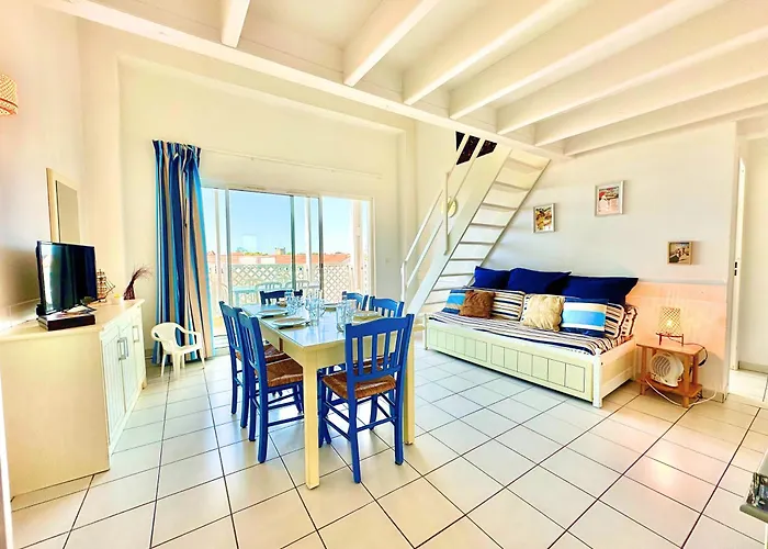 Vue Et Piscine, Avec Balcon - 1 Min De La Apartamento *